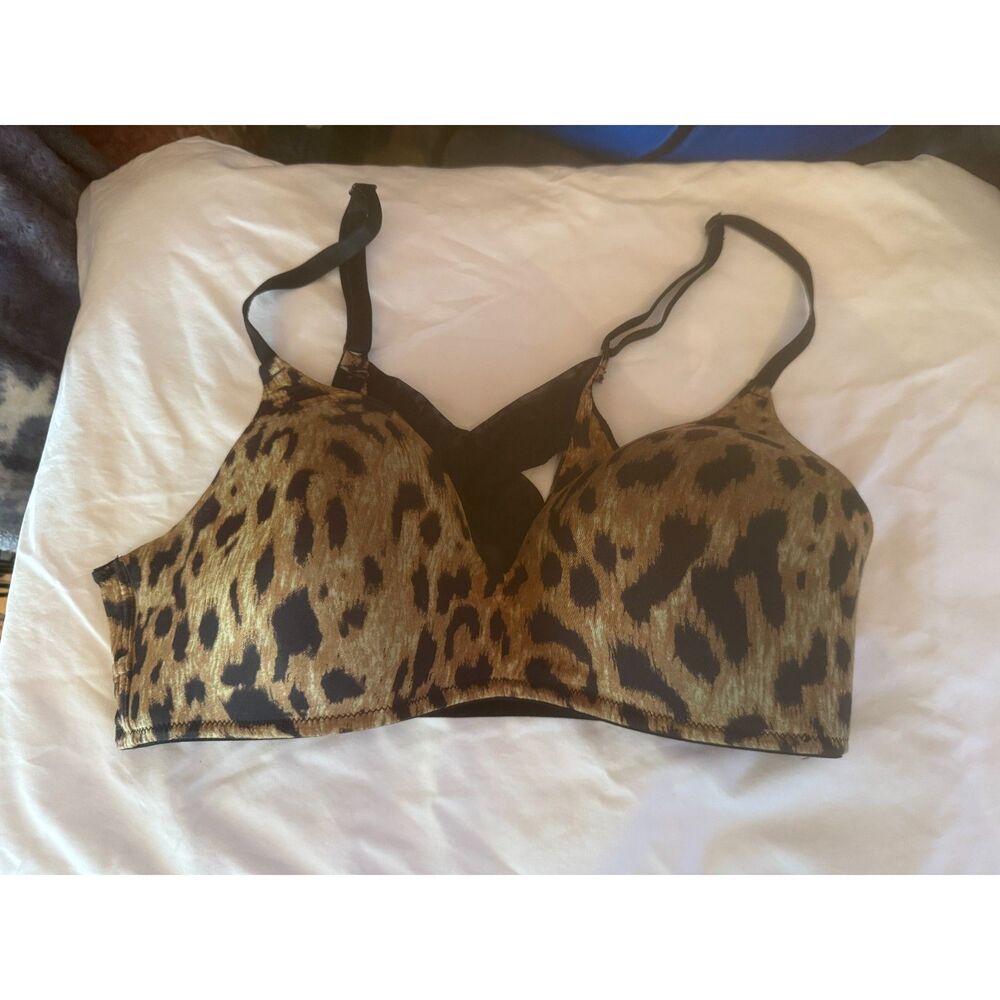 Maurice's Wireless Molded Cup Bra Leopard Print Size Med EUC